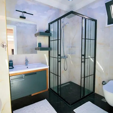 Villa Gorgeous 4 Bedroom Triplex At Akyarlar *