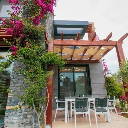 Villa Gorgeous 4 Bedroom Triplex At Akyarlar