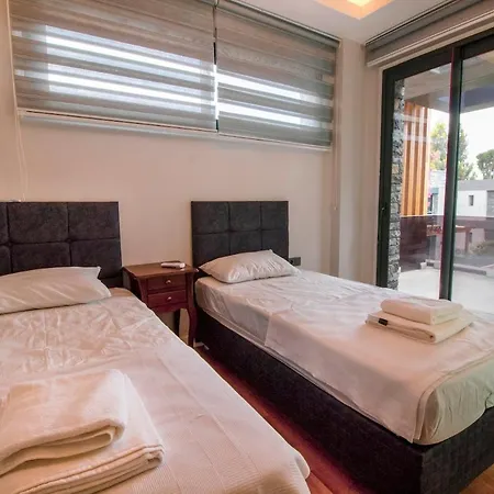 Gorgeous 4 Bedroom Triplex At Akyarlar *